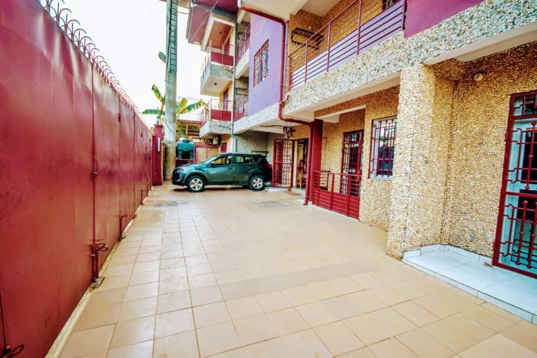 Stone House - Makepe, Douala Aparthotel Exterior foto