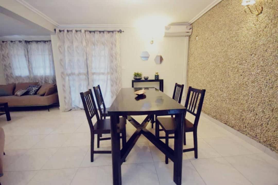 Stone House - Makepe, Douala Aparthotel Exterior foto