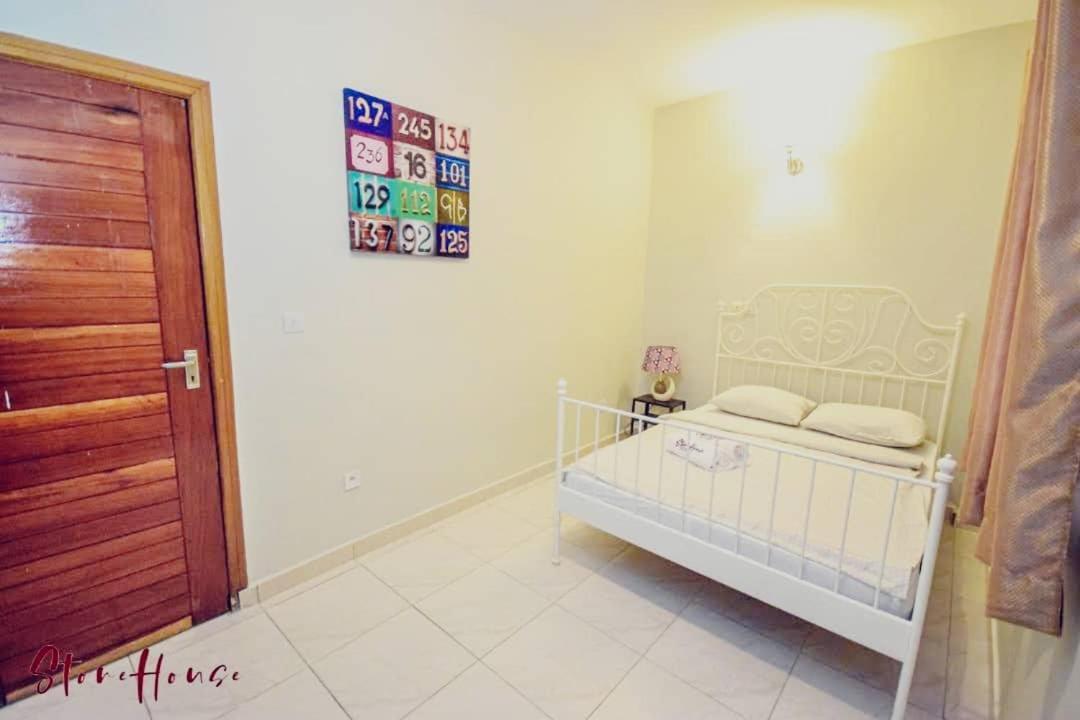 Stone House - Makepe, Douala Aparthotel Exterior foto